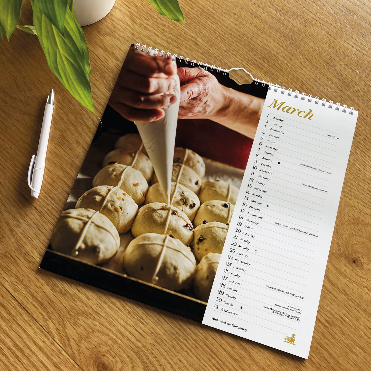 Country Living Wiro Wall Calendar 2027